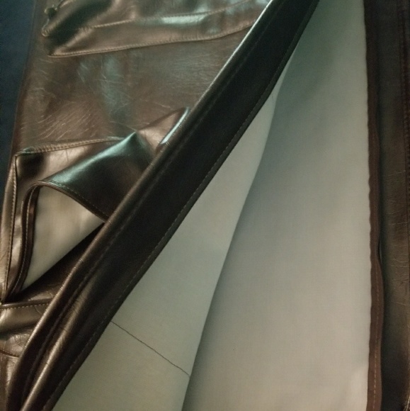 Mens YKK brown leather suit bag with pockets - Picture 3 of 4